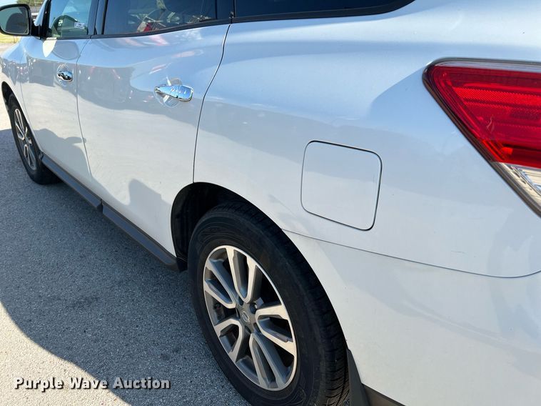 image for item LF9369 2014 Nissan Pathfinder SUV