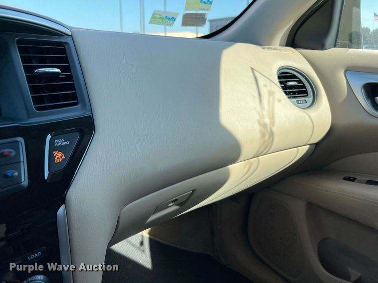 image for item LF9369 2014 Nissan Pathfinder SUV