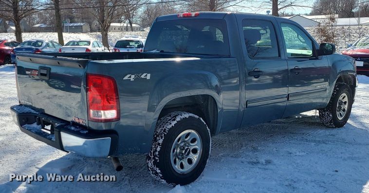 image for item LJ9471 2013 GMC Sierra 1500 Crew Cab pickup truck