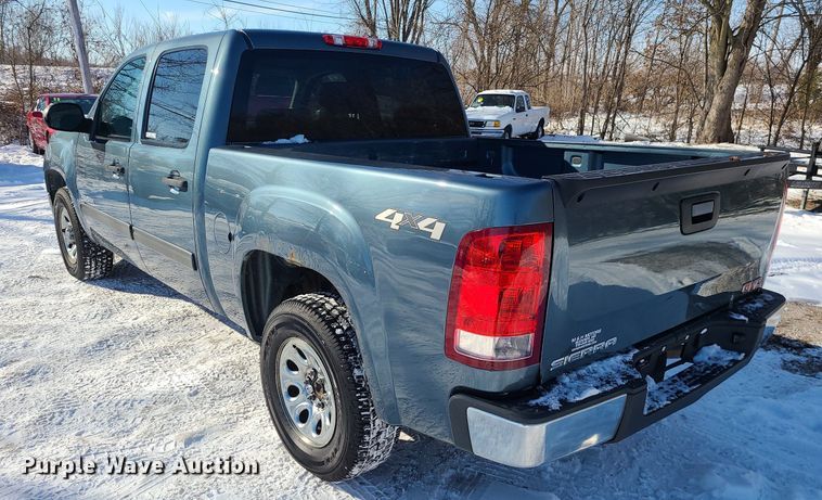 image for item LJ9471 2013 GMC Sierra 1500 Crew Cab pickup truck