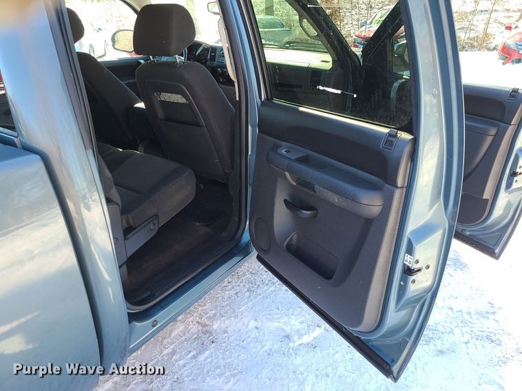 image for item LJ9471 2013 GMC Sierra 1500 Crew Cab pickup truck