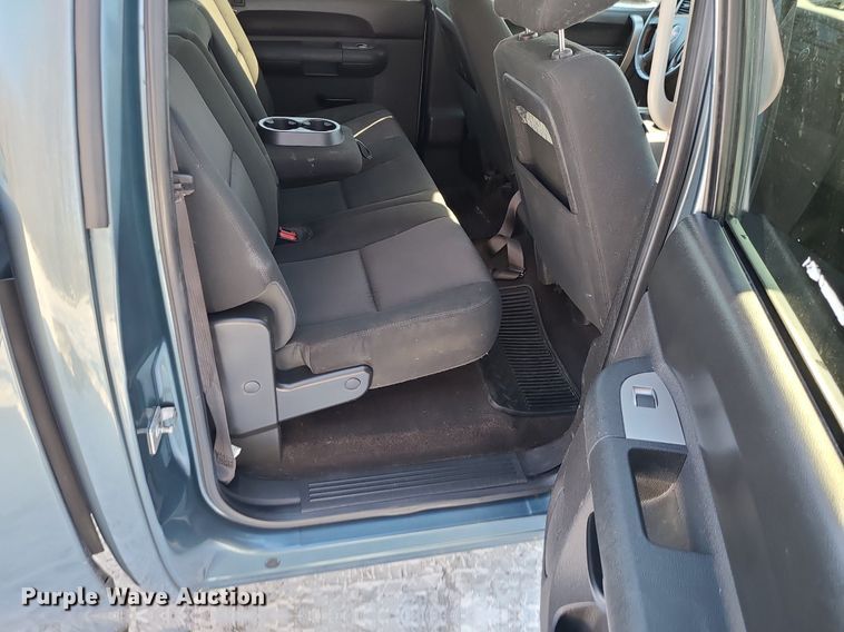 image for item LJ9471 2013 GMC Sierra 1500 Crew Cab pickup truck