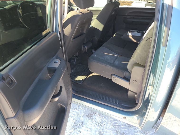 image for item LJ9471 2013 GMC Sierra 1500 Crew Cab pickup truck