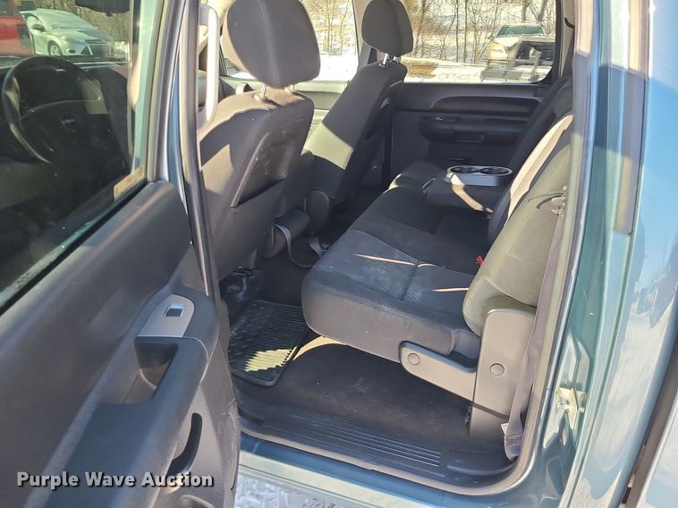 image for item LJ9471 2013 GMC Sierra 1500 Crew Cab pickup truck