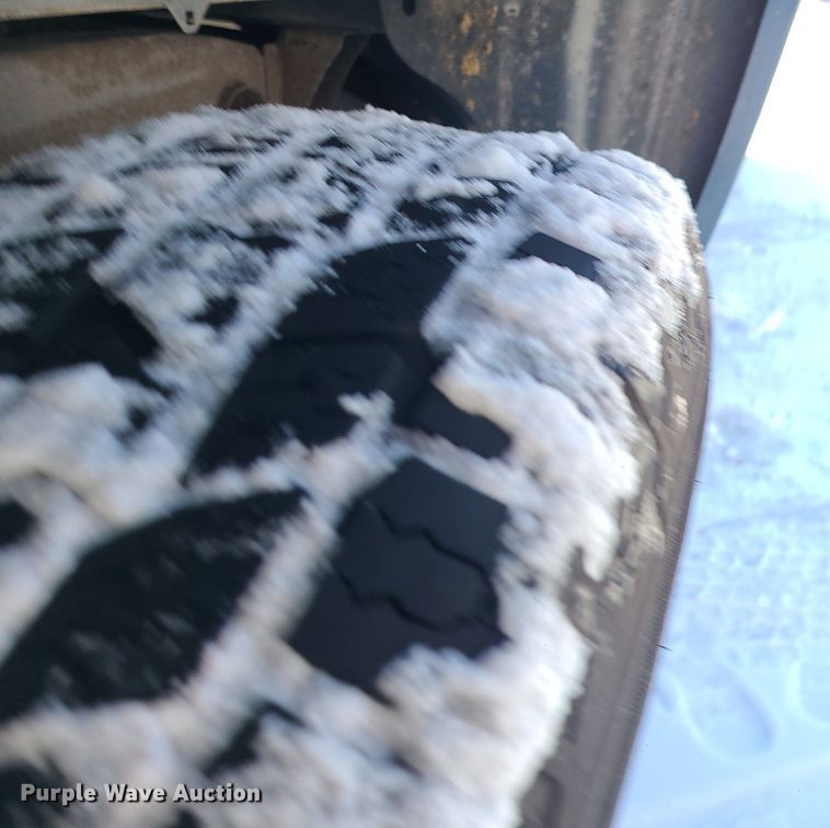 image for item LJ9471 2013 GMC Sierra 1500 Crew Cab pickup truck