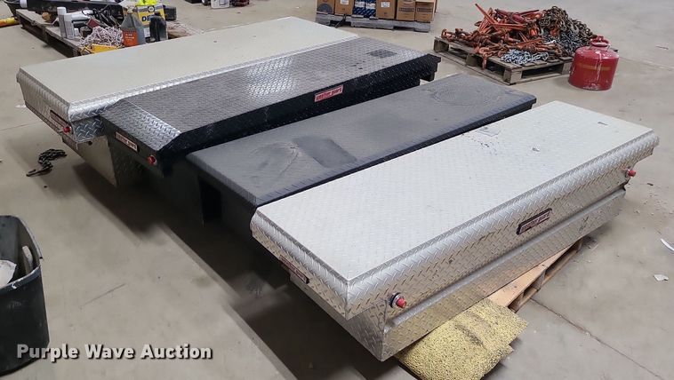 image for item LJ9482 (4) toolboxes