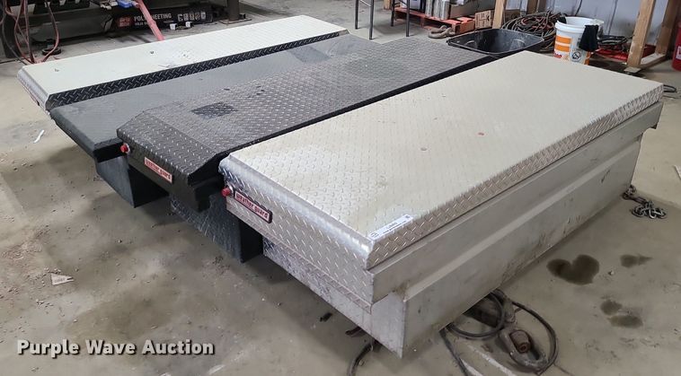 image for item LJ9482 (4) toolboxes