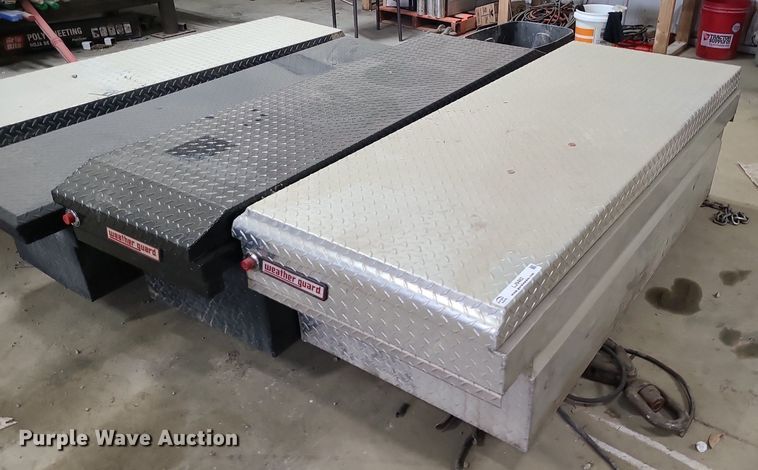 image for item LJ9482 (4) toolboxes