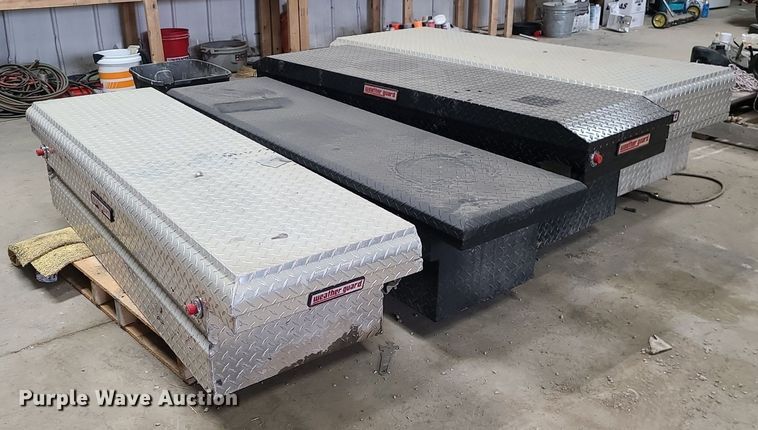 image for item LJ9482 (4) toolboxes