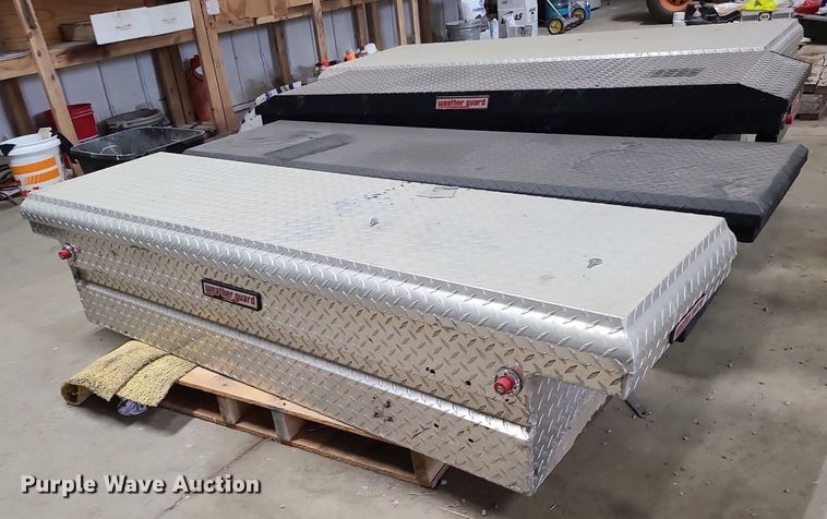 image for item LJ9482 (4) toolboxes