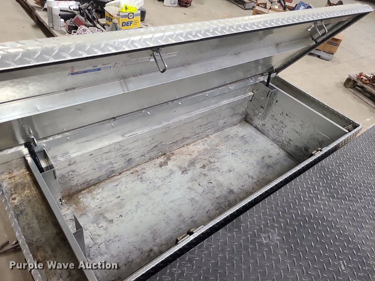 image for item LJ9482 (4) toolboxes