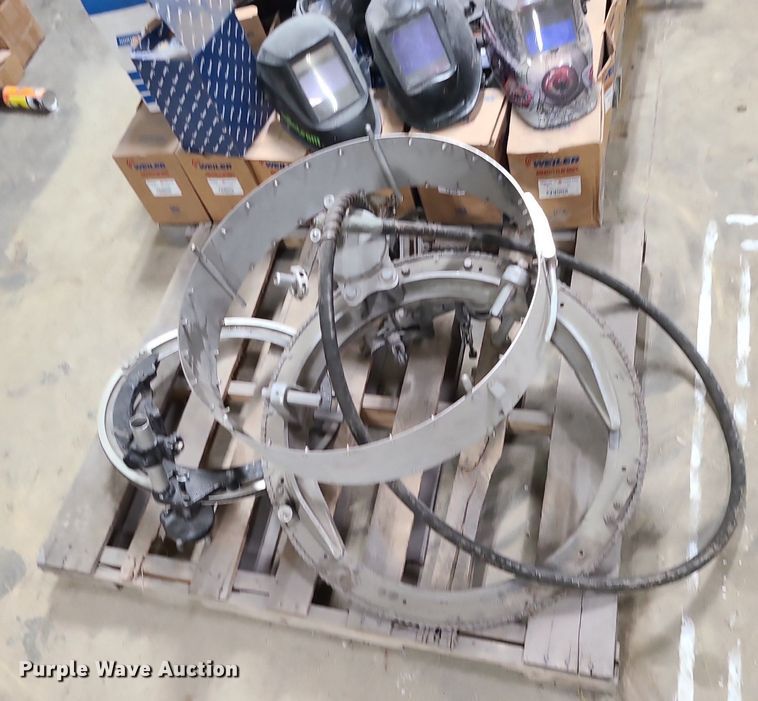 image for item LJ9484 Welding tools and supplies