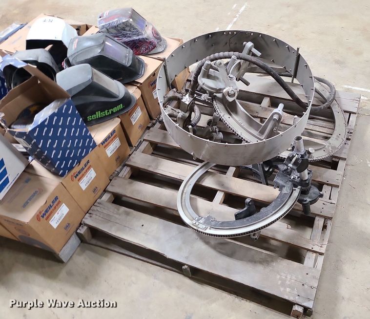 image for item LJ9484 Welding tools and supplies