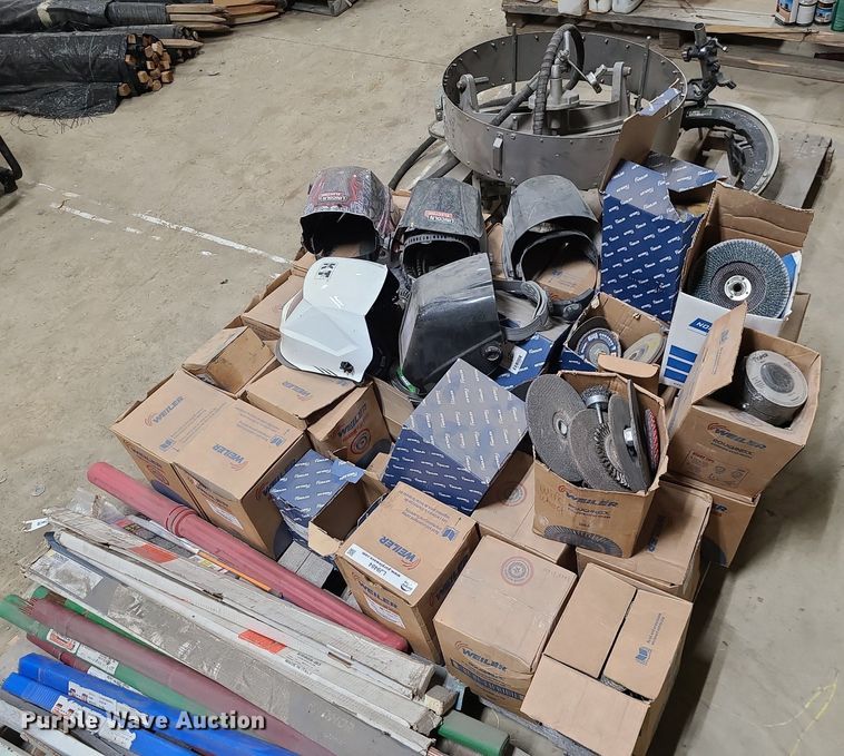 image for item LJ9484 Welding tools and supplies