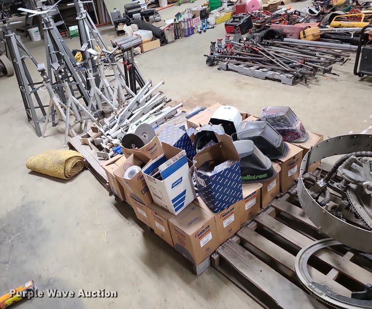 image for item LJ9484 Welding tools and supplies