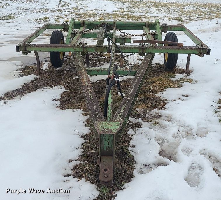 image for item LJ9500 John Deere chisel