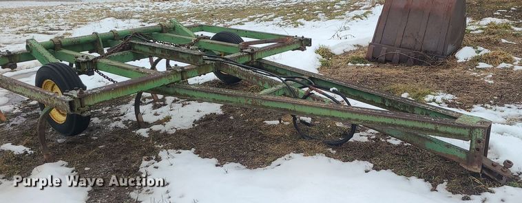 image for item LJ9500 John Deere chisel