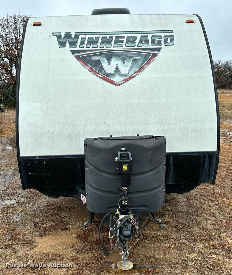 image for item LK9744 2017 Winnebago  1706FB camper