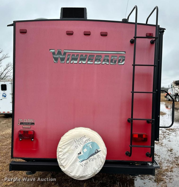 image for item LK9744 2017 Winnebago  1706FB camper