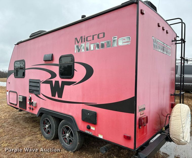 image for item LK9744 2017 Winnebago  1706FB camper