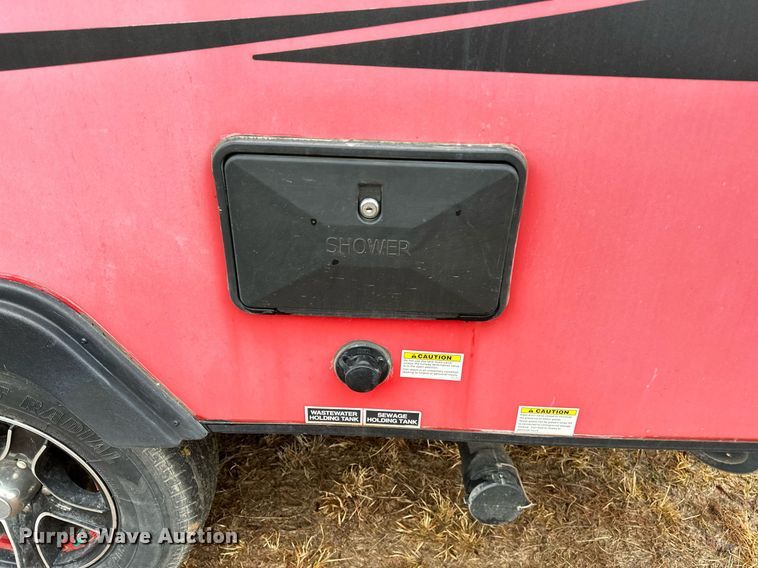 image for item LK9744 2017 Winnebago  1706FB camper