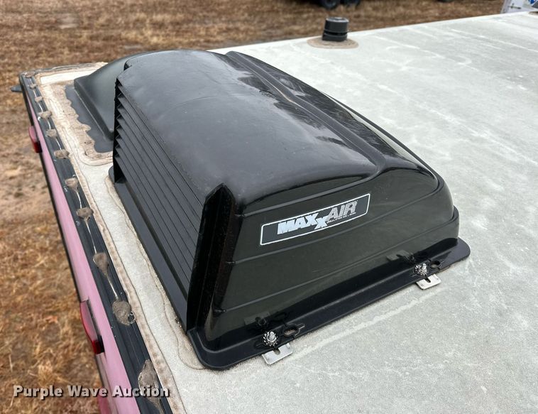 image for item LK9744 2017 Winnebago  1706FB camper