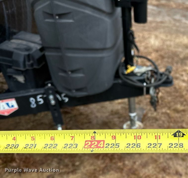 image for item LK9744 2017 Winnebago  1706FB camper