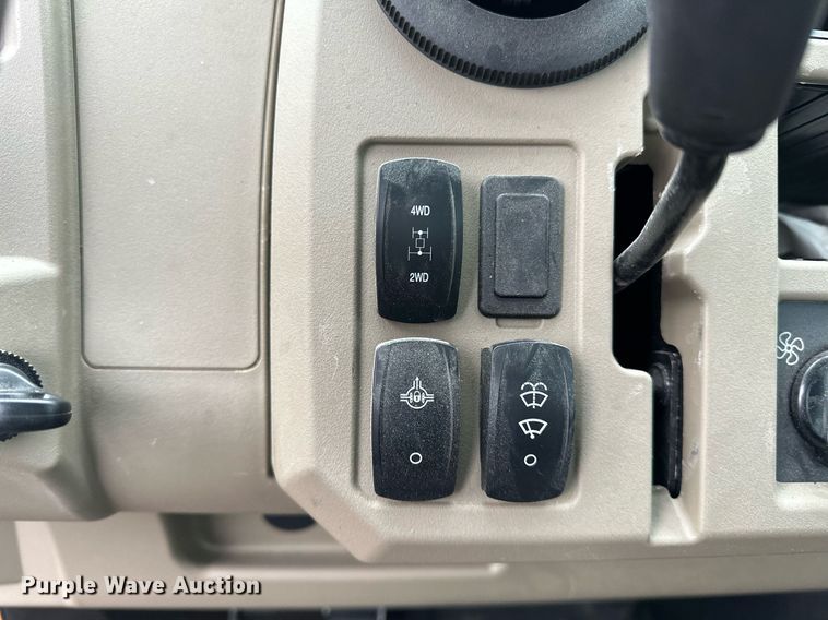 image for item LK9746 2023 John Deere XUV835R Gator utility vehicle