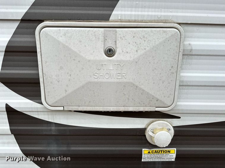 image for item LK9747 2017 Forest River T24FQMX  toy hauler camper