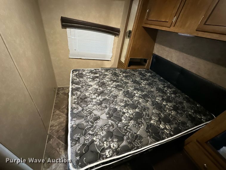 image for item LK9747 2017 Forest River T24FQMX  toy hauler camper