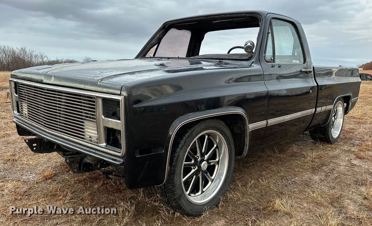 image for item LK9749 1986 GMC  C1500 pickup truck