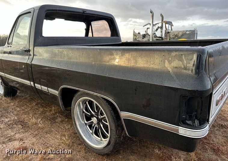 image for item LK9749 1986 GMC  C1500 pickup truck