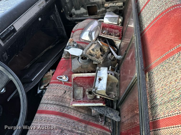 image for item LK9749 1986 GMC  C1500 pickup truck