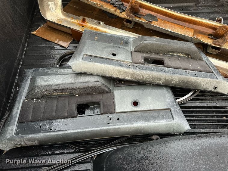 image for item LK9749 1986 GMC  C1500 pickup truck