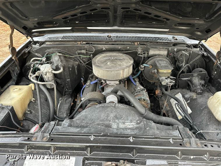 image for item LK9749 1986 GMC  C1500 pickup truck