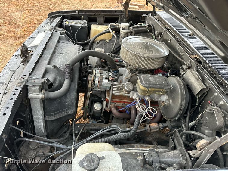 image for item LK9749 1986 GMC  C1500 pickup truck