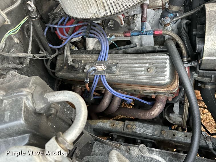 image for item LK9749 1986 GMC  C1500 pickup truck