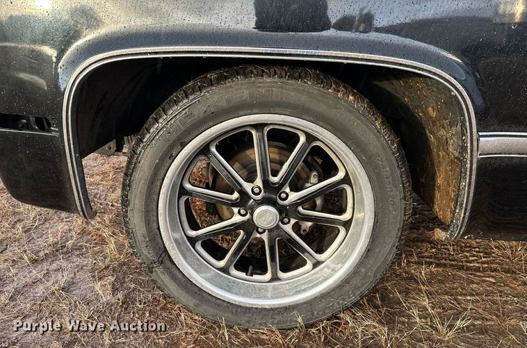 image for item LK9749 1986 GMC  C1500 pickup truck