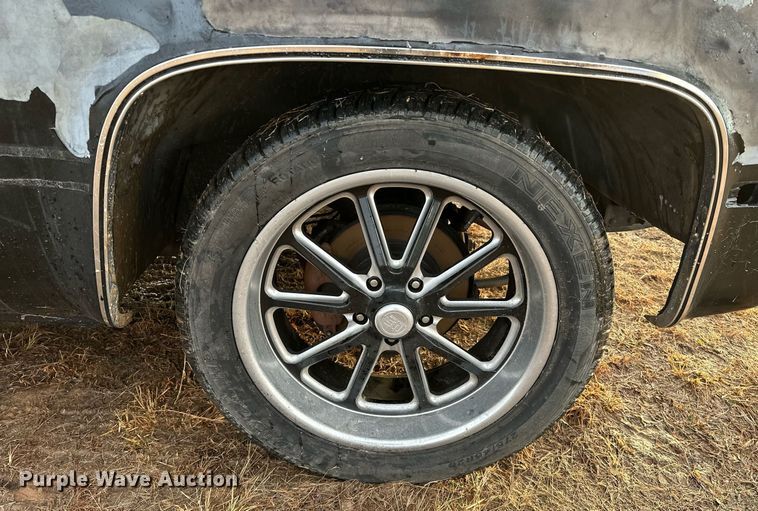 image for item LK9749 1986 GMC  C1500 pickup truck