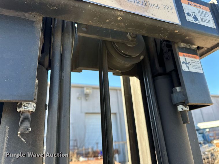 image for item LK9753 Crown RC3020-30 order picker