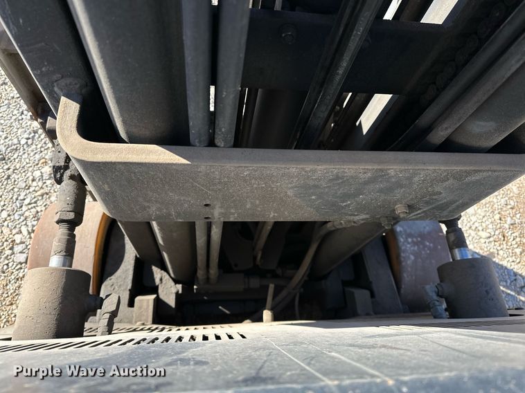 image for item LK9753 Crown RC3020-30 order picker