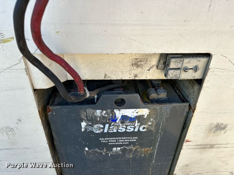 image for item LK9753 Crown RC3020-30 order picker