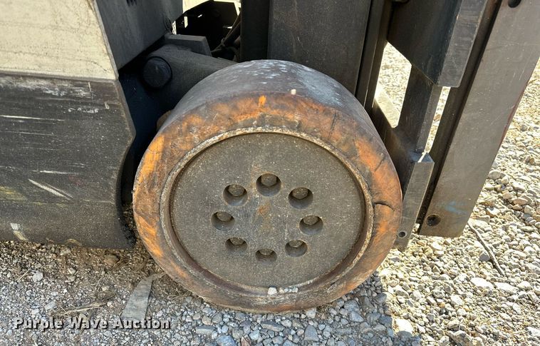 image for item LK9753 Crown RC3020-30 order picker