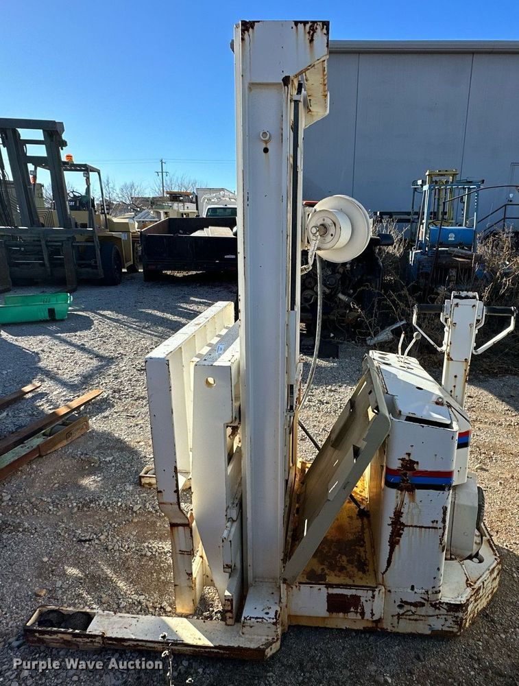 image for item LK9755 Prime-Mover SR30 order picker