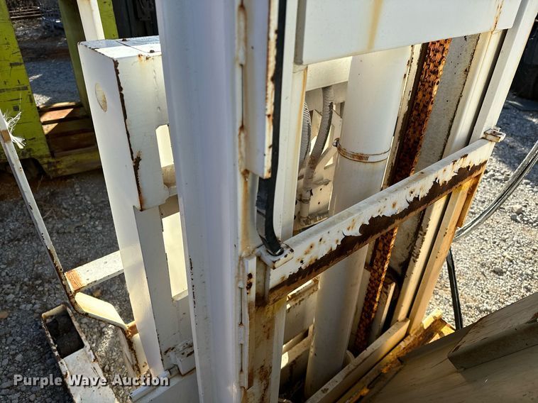 image for item LK9755 Prime-Mover SR30 order picker