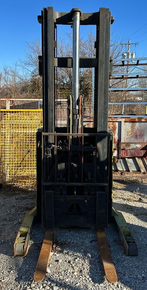 image for item LK9756 Clark NP 300-40 order picker