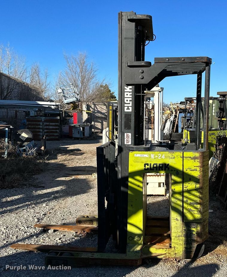 image for item LK9756 Clark NP 300-40 order picker