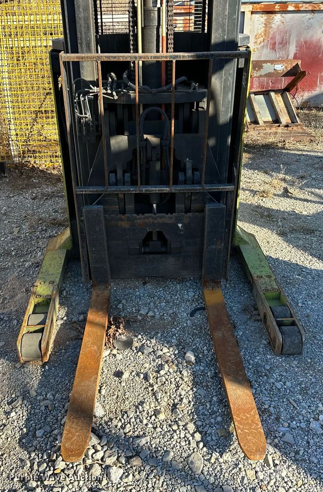 image for item LK9756 Clark NP 300-40 order picker