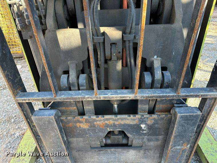 image for item LK9756 Clark NP 300-40 order picker