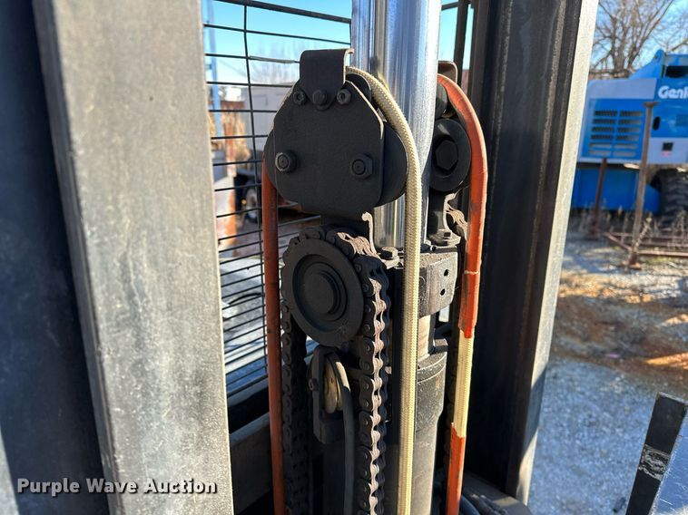 image for item LK9756 Clark NP 300-40 order picker